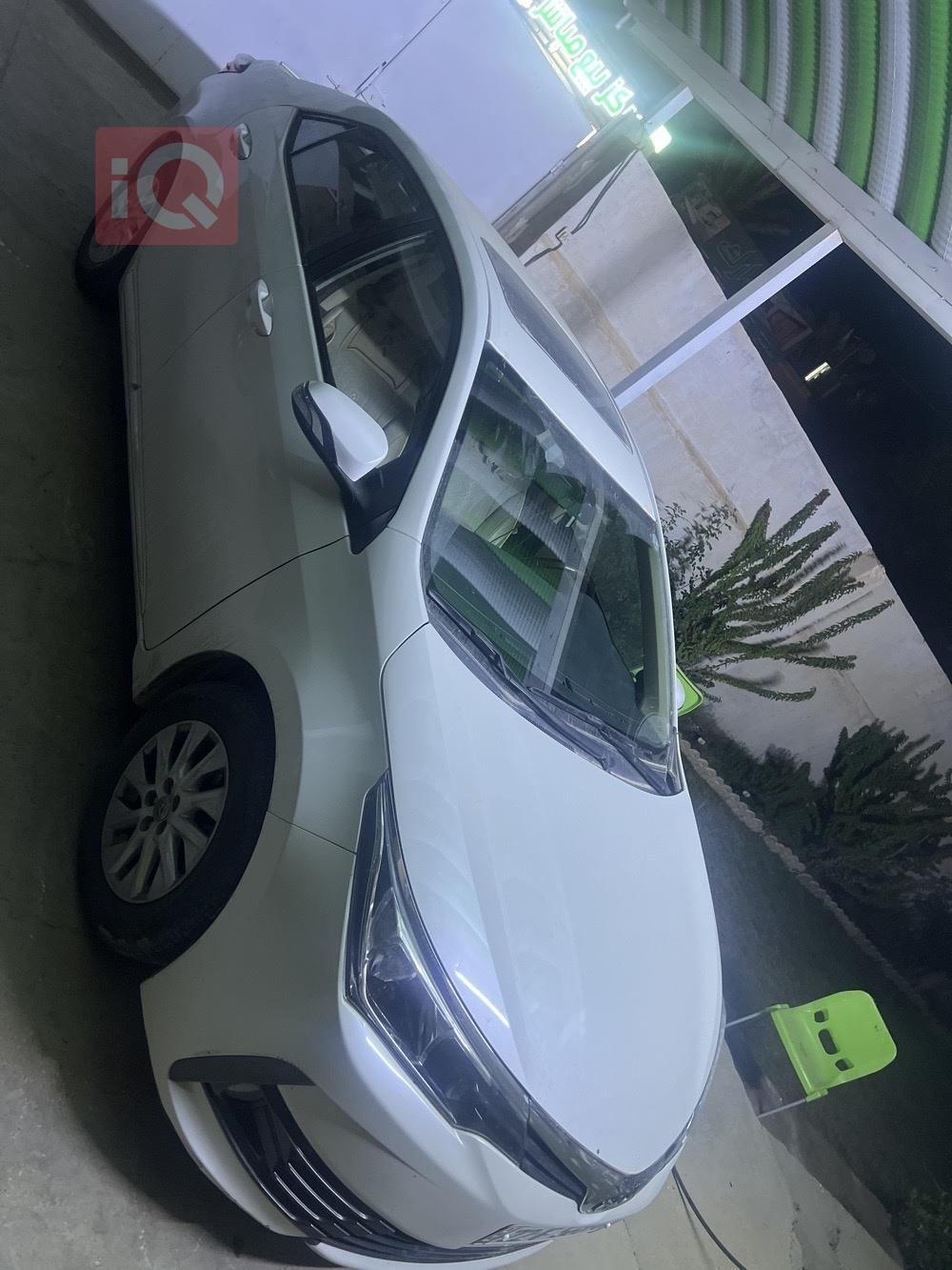 تۆیۆتا کۆرۆلا